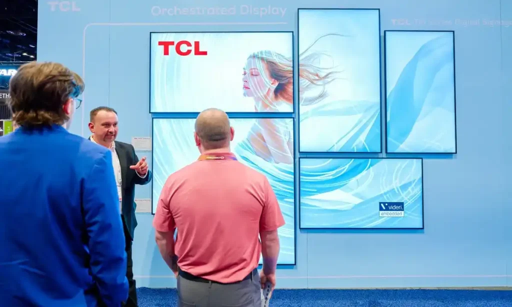 واگذاری احتمالی تأمین نمایشگر گلکسی S26 FE به شرکت TCL برای کاهش هزینهها