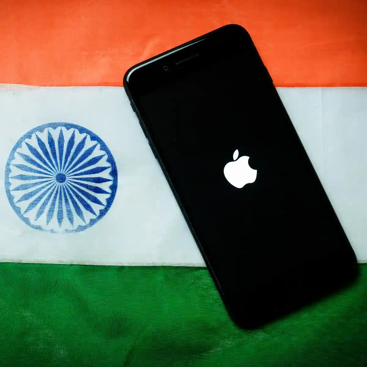 تراشه آیفون در هند ساخته میشود؟ مذاکرات محرمانه اپل با شرکتهای هندی