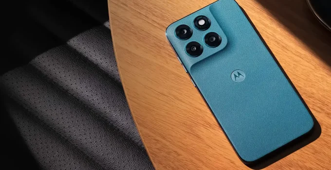 موتورولا Moto G77