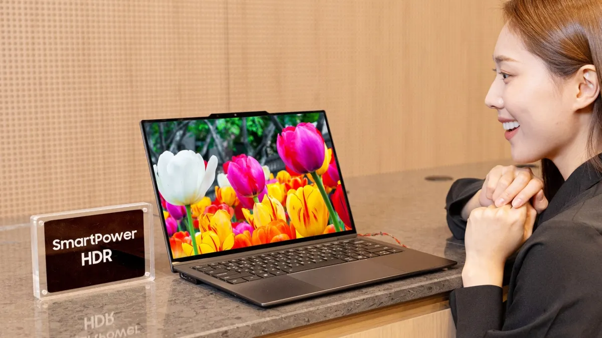 همکاری سامسونگ و اینتل برای بهبود عمر باتری لپ‌تاپ‌های OLED