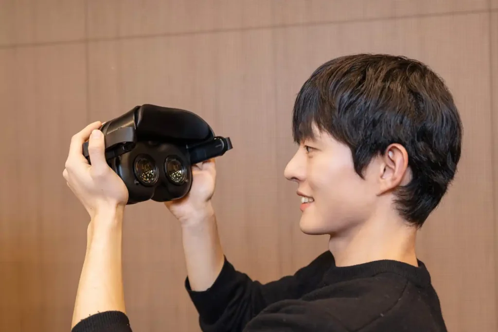 استفاده از پنلهای پیشرفته OLED سامسونگ در هدستهای واقعیت ترکیبی (XR)