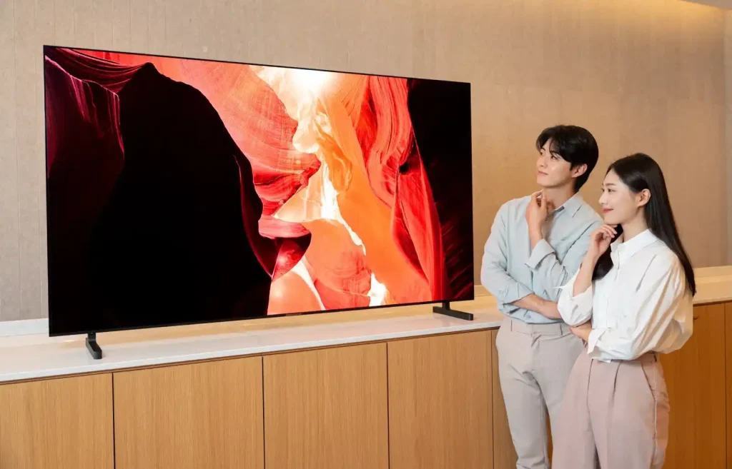 تلویزیون ۷۷ اینچی جدید سامسونگ با پنل QD-OLED و روشنایی رکوردشکن ۴۵۰۰ نیت