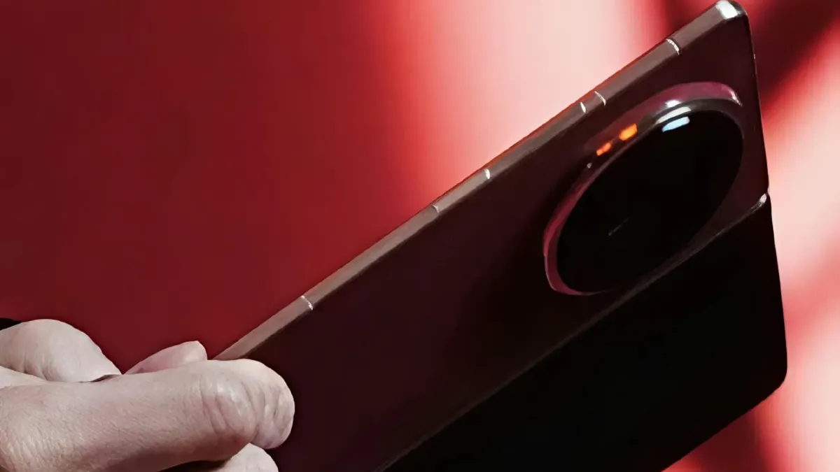 گوشی تاشو آنر مجیک V6 پیش از رونمایی رسمی، در المپیک زمستانی دیده شد