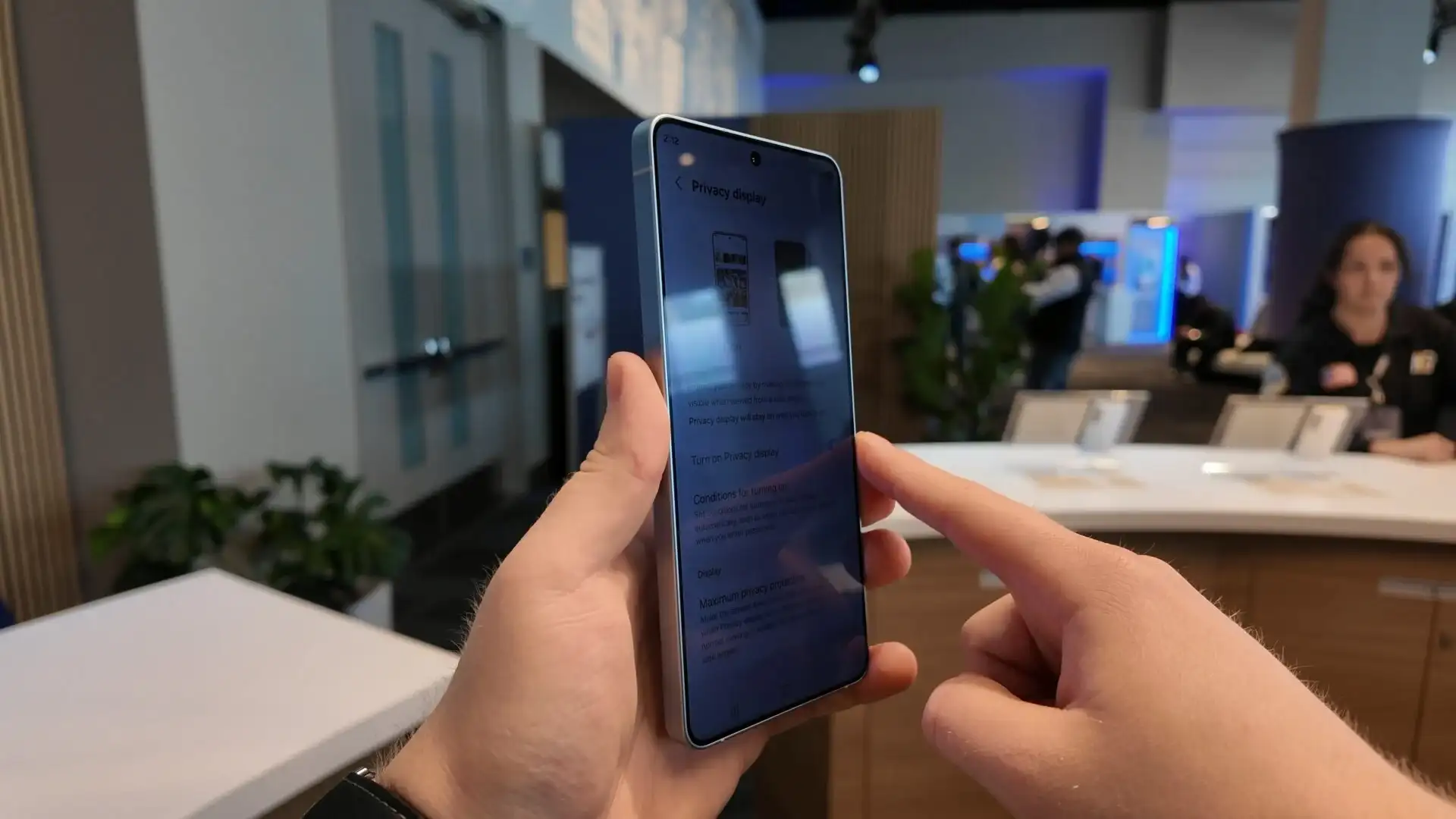 نمایشگر حریم خصوص گلکسی اس ۲۶ اولترا