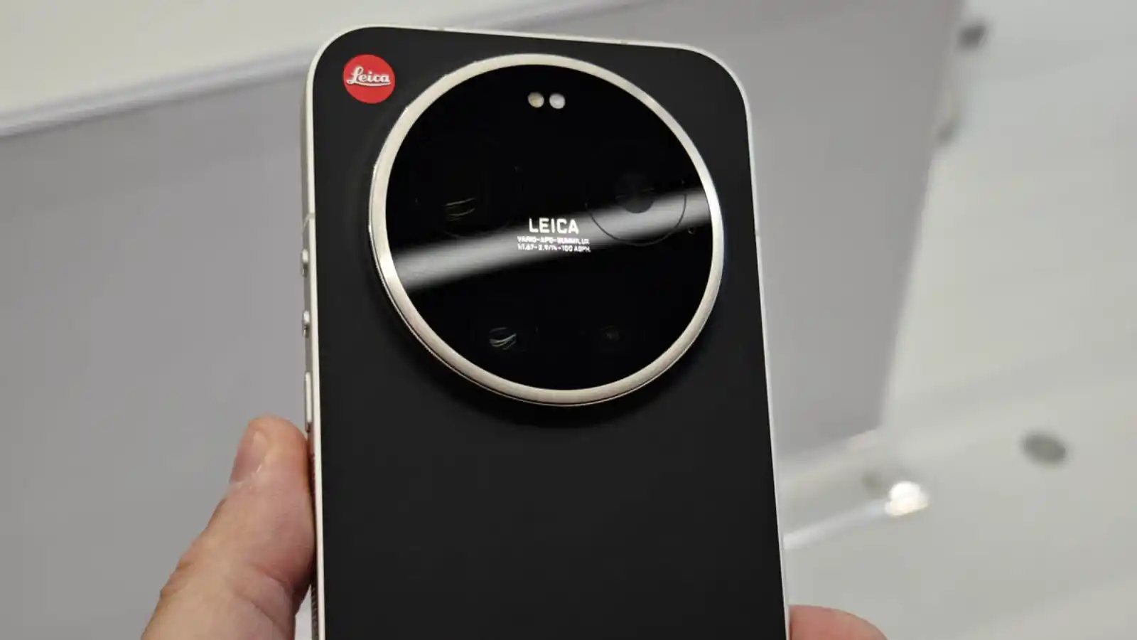 تصاویر نسخه جهانی شیائومی ۱۷ اولترا لو رفت؛ تغییرات جذاب در طراحی