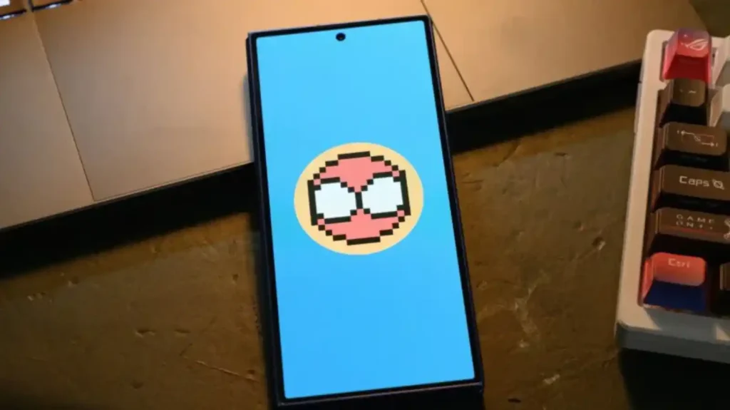 طراحی ویژه Spidey Tracker برای نمایش روی صفحه بیرونی گوشی سامسونگ