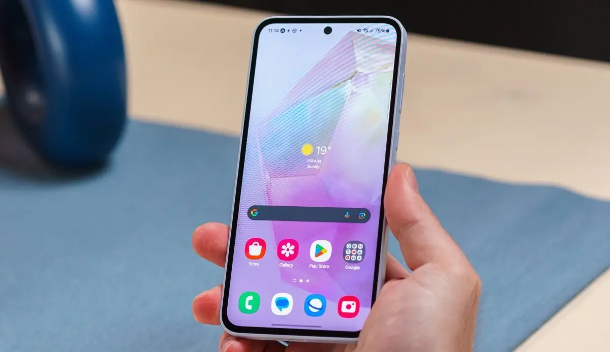 آپدیت بتا One UI 9 برای گلکسی A35 آماده می‌شود؛ پای اندروید ۱۷ به میان‌رده سامسونگ باز شد