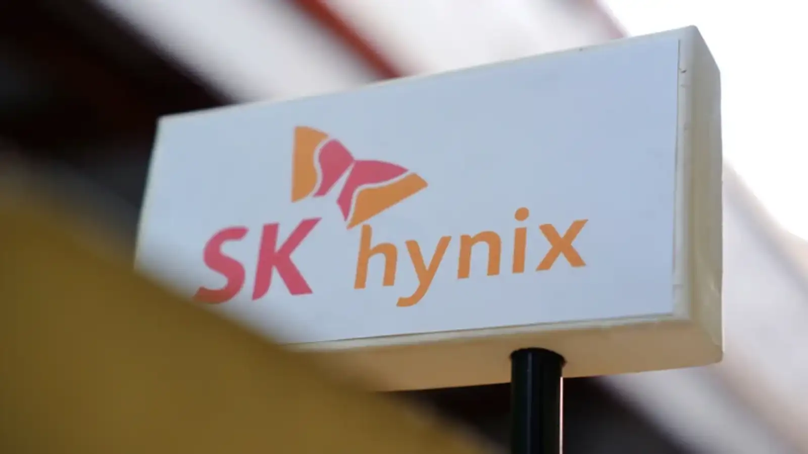 سرمایه‌گذاری ۳۸ میلیارد دلاری SK Hynix برای کارخانه‌های جدید حافظه اما خبری از کاهش سریع قیمت رم نیست