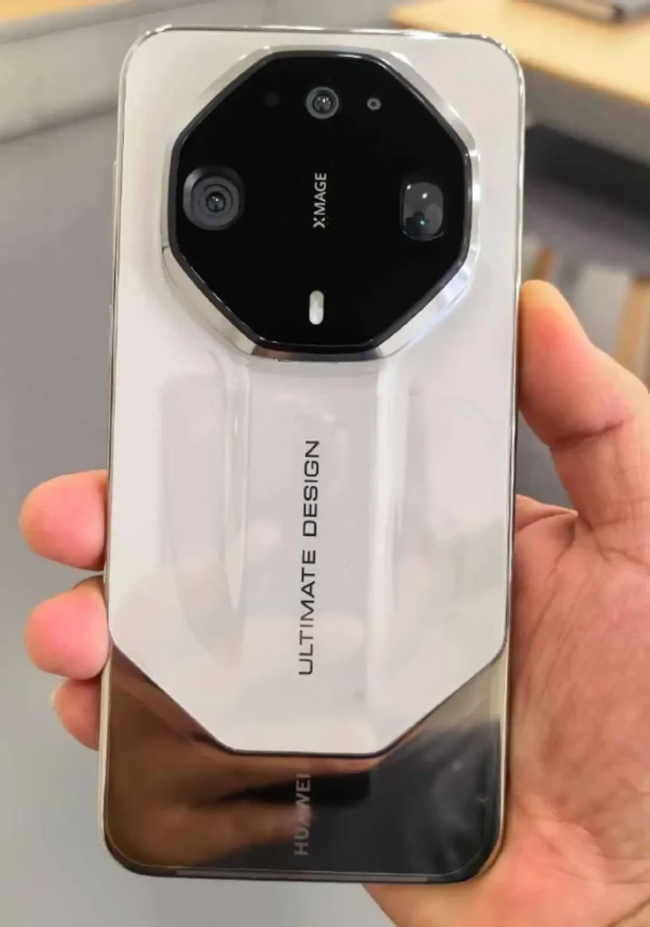 طراحی دورنگ هواوی Mate 90 RS Ultimate